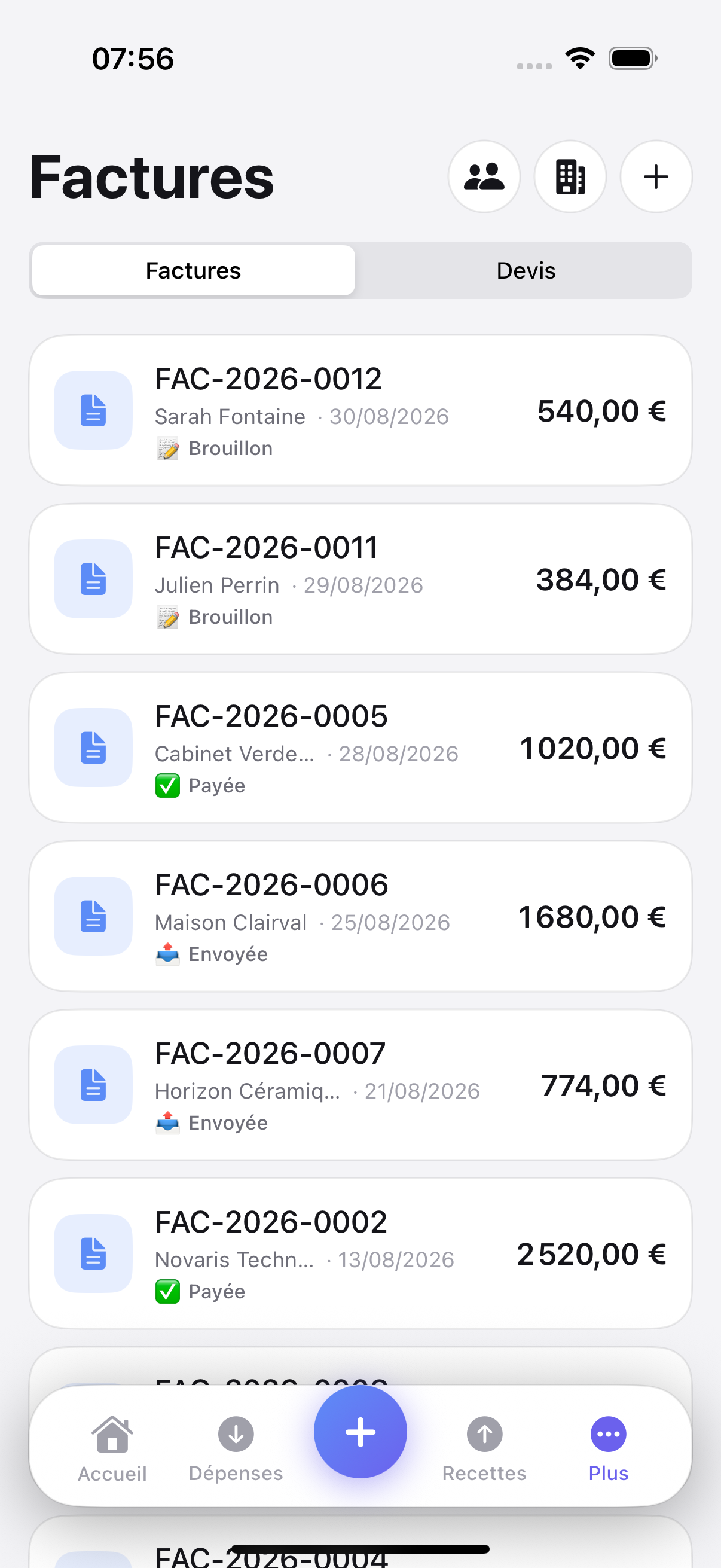 Écran Factures d’Aumely : liste des factures avec leur client, leur montant et leur statut.